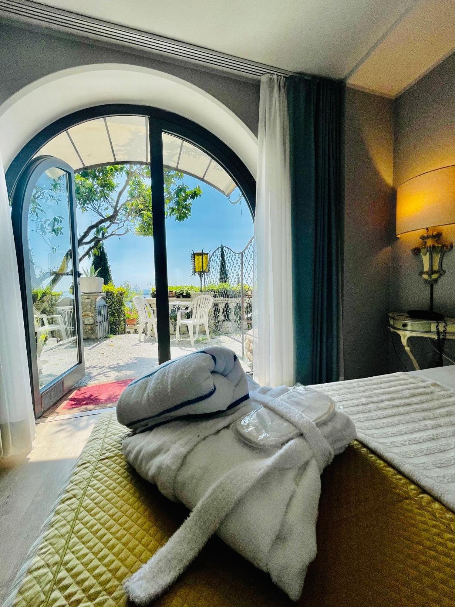 Park Hotel Ville Montefiori Gardone Riviera Pokój zdjęcie